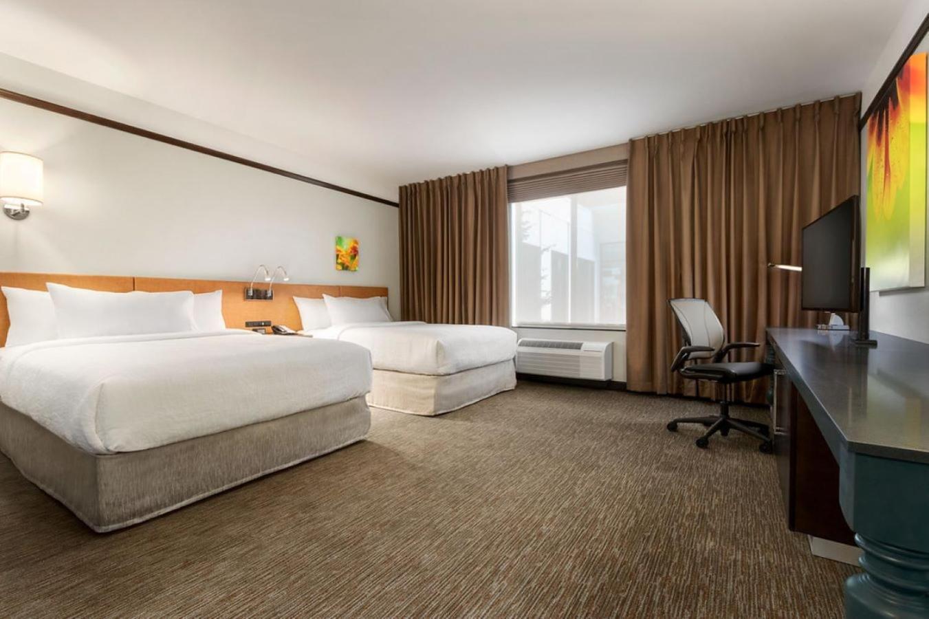 Hilton Garden Inn Medford Exterior photo