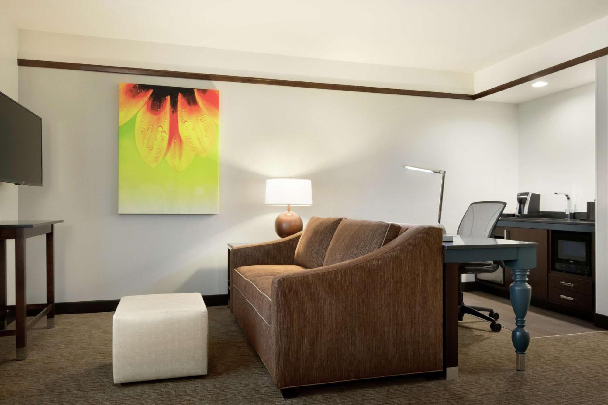 Hilton Garden Inn Medford Exterior photo